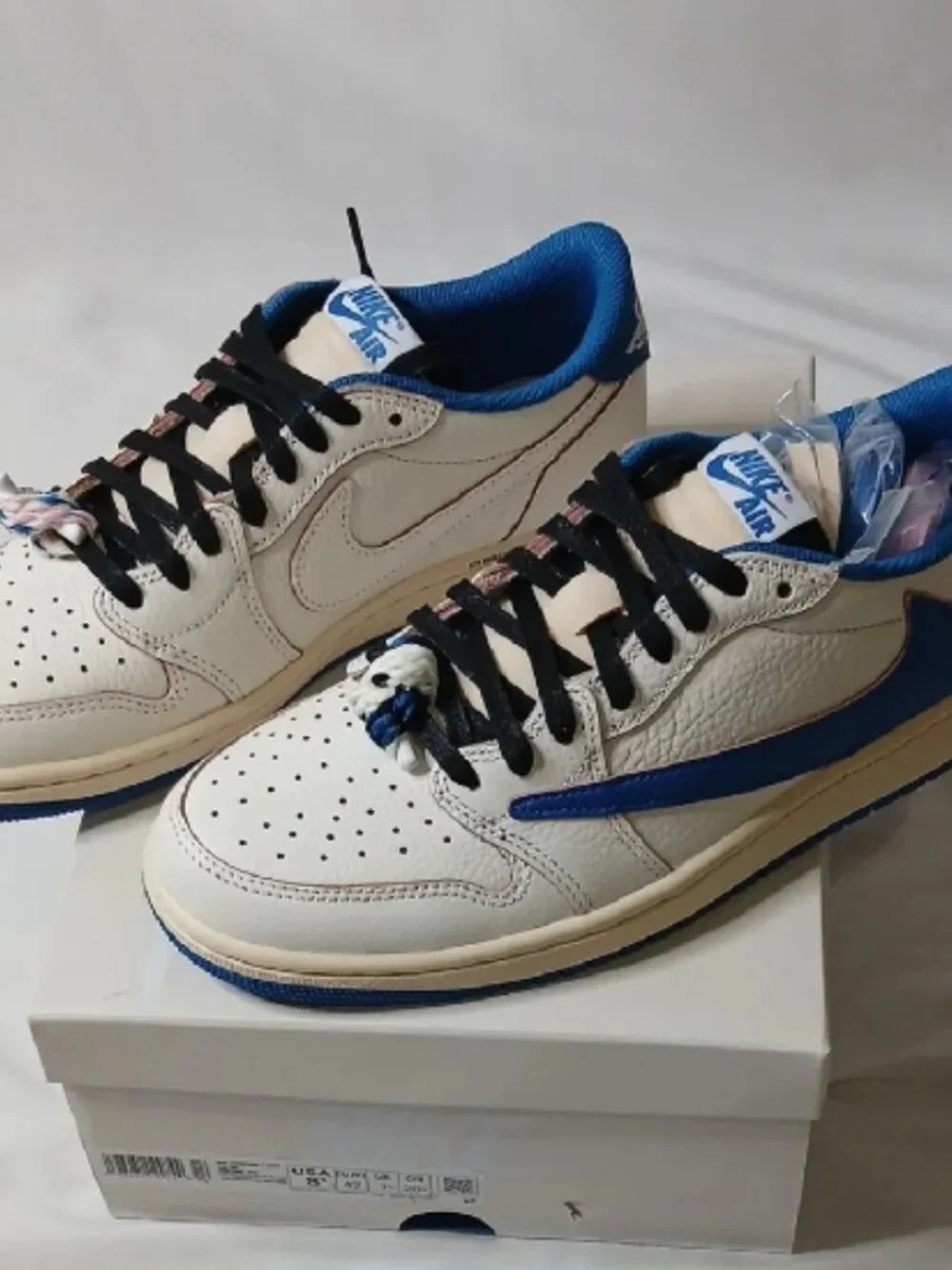 Nike Air Jordan 1 Low OG Travis Scott x Fragments